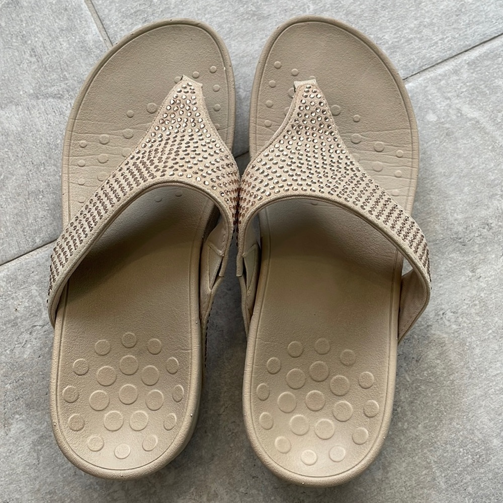 Vionic platform sandal.